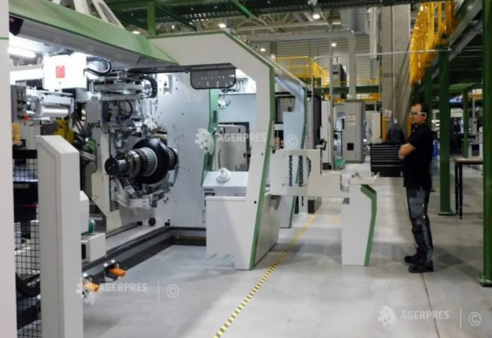INS: PREȚURILE PRODUCȚIEI INDUSTRIALE AU CRESCUT CU 3,2%, ÎN AUGUST