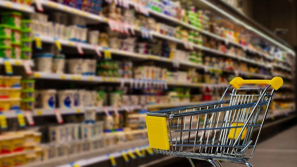 Prețurile alimentelor ar putea exploda dacă benzina ajunge la 10 lei: avertismentul specialiștilor