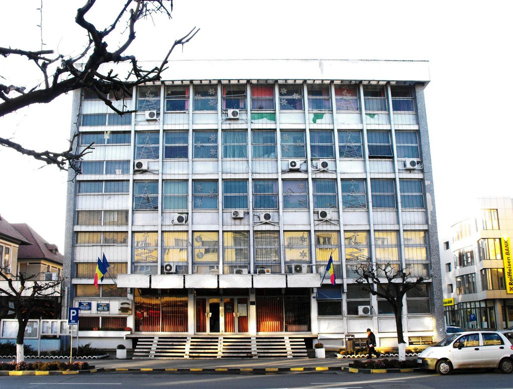 salarii primarie