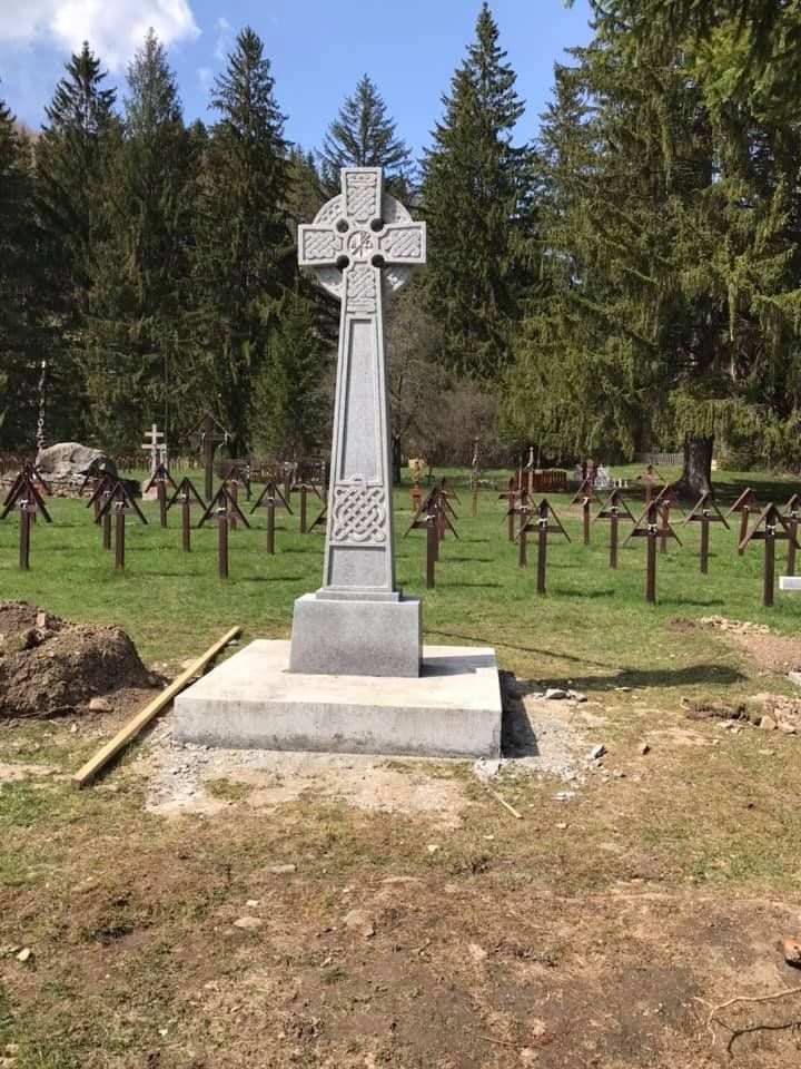 cimitir eroi2