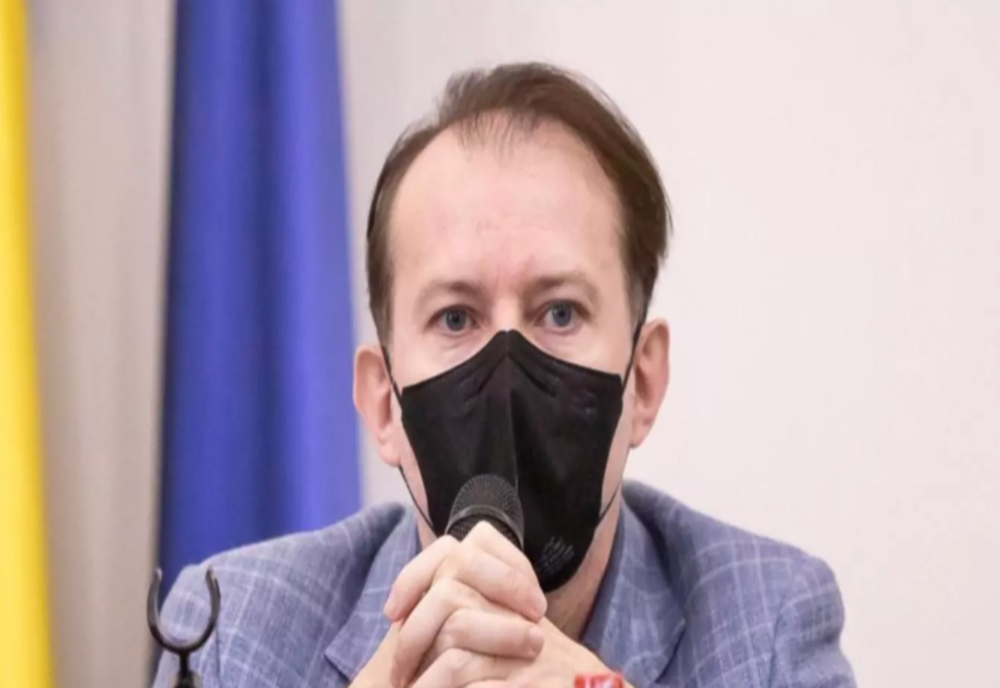 Premierul Cîțu a anunțat când renunțăm la mască la serviciu: "Vom modifica actele normative necesare”