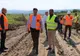 VIDEO ȘI GALERIE FOTO: Ministrul Cuc, vizită fulger pe centura Bacăului. Oficialul de la București a vorbit despre “accelerarea investițiilor” în infrastructura rutieră