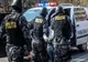 Percheziții în Bacău și Alba pentru a prinde doi tineri care au tâlharit o familie! Cum acționau infractorii