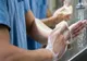 Sute de medici ucraineni fac cursuri online de chirurgie de război: Pregătiți-vă pentru ce este mai rău!