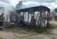 Un vagon dezafectat a ars ca o torță
