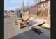 Cruzime fără margini: a bătut un câine și l-a târât din urma căruței până l-a omorât