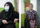 Polițiștii locali un prins la cerșit un bărbat deghizat în măicuță