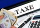 Cozi interminabile la taxe și impozite: românii se înghesuie pentru a beneficia de reducerea de 10%