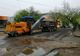 O firmă de construcții din Bacău este trasă la răspundere de o femeie care s-a accidentat din cauză că lucrările nu erau semnalizate și nici supravegheate