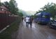 Dosar penal după evenimentele de ieri de la Valea Uzului. Polițiștii băcăuani vor să afle cine a distrus poarta de acces în Cimitirul Eroilor