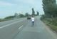 Pus pe fugă la Hramul Bacăului, un constănțean a pornit pe jos spre casă. A greșit direcția și a ajuns la Scorțeni