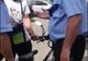 FOTO/VIDEO:Amendați pentru că i-au sfidat pe polițiștii locali în Piața Centrală din Bacău. Avertismentele s-au transformat în amenzi după ce filmarea cu tot scandalul a apărut pe internet
