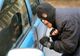 Hoț din autoturisme, prins în flagrant
