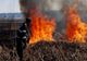 A început sezonul incendiilor de vegetație uscată. Sfaturile pompierilor